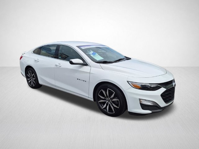 Used 2025 Chevrolet Malibu RS FWD image 4