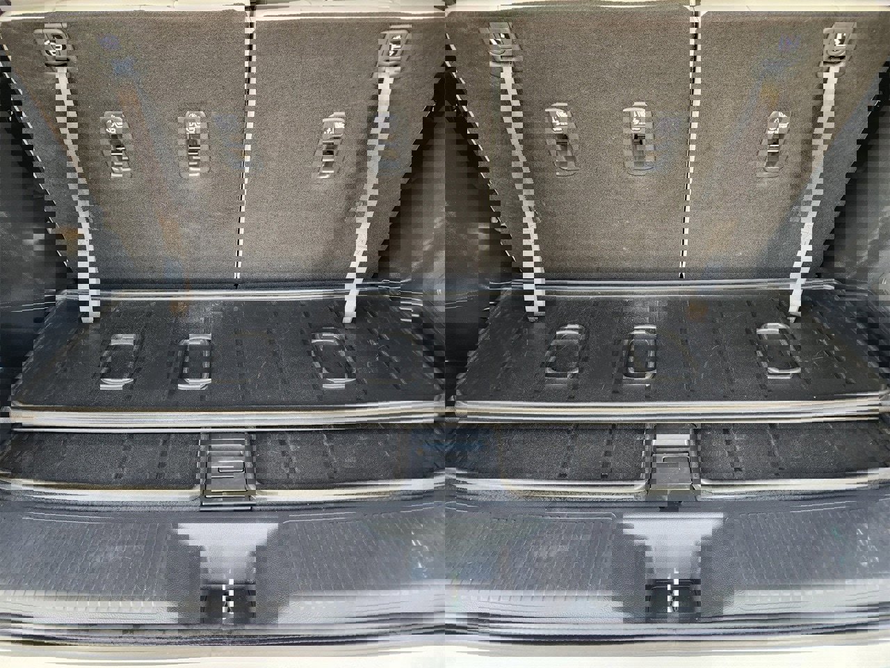 Used 2023 Honda Pilot Elite image 32