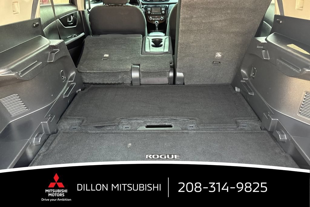 Used 2017 Nissan Rogue SV AWD/4WD image 15