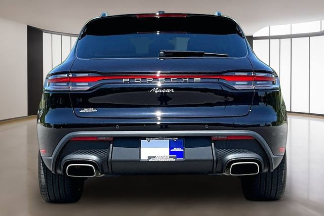 Used 2026 Porsche Macan AWD/4WD image 5