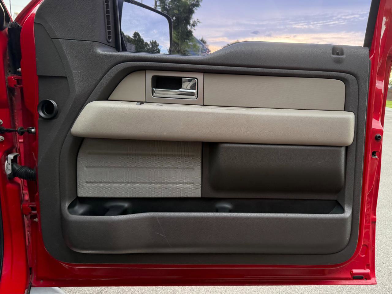 Used 2009 Ford F150 XLT RWD image 16
