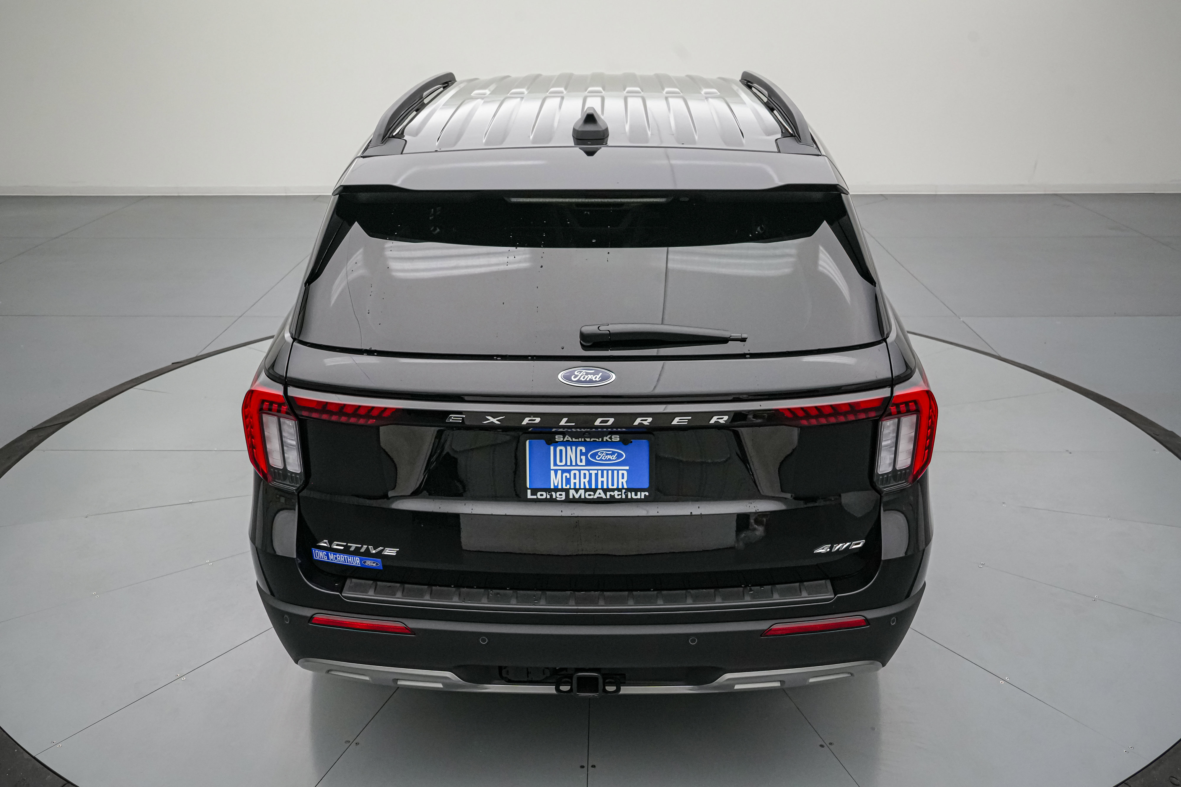 New 2026 Ford Explorer Active AWD/4WD image 5