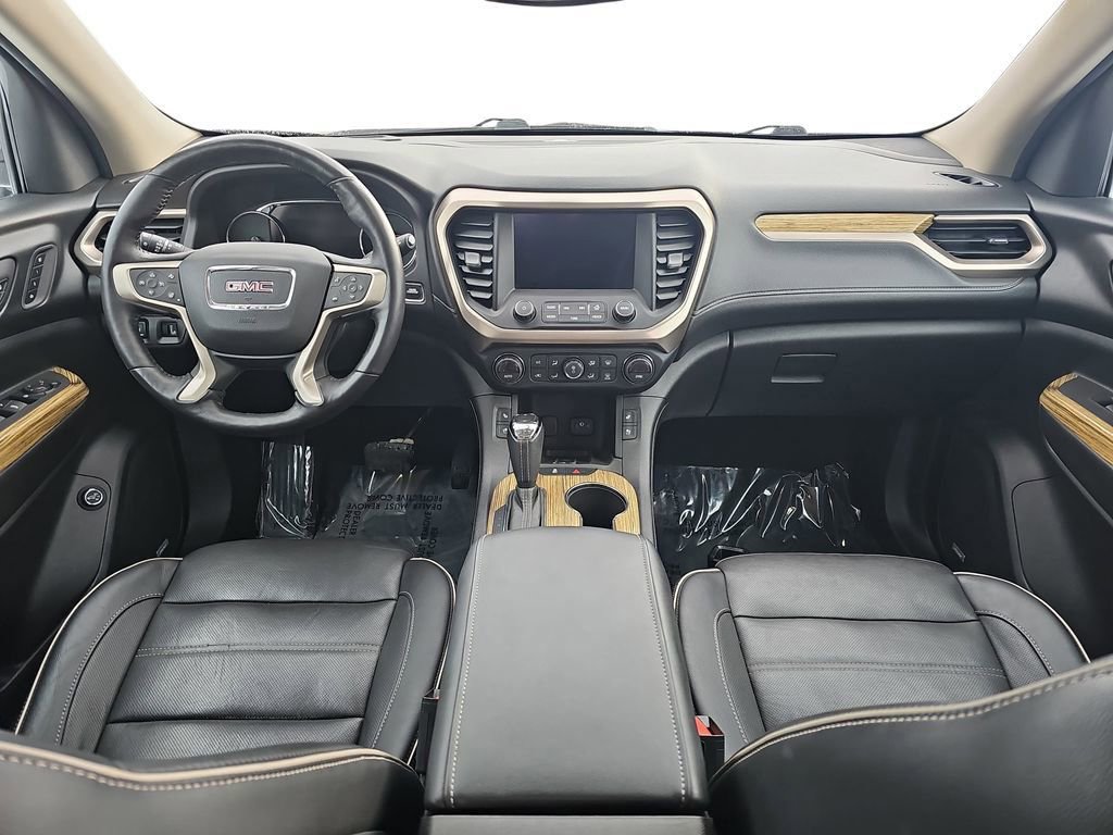 Used 2018 GMC Acadia Denali w/ Technology Package AWD/4WD image 9