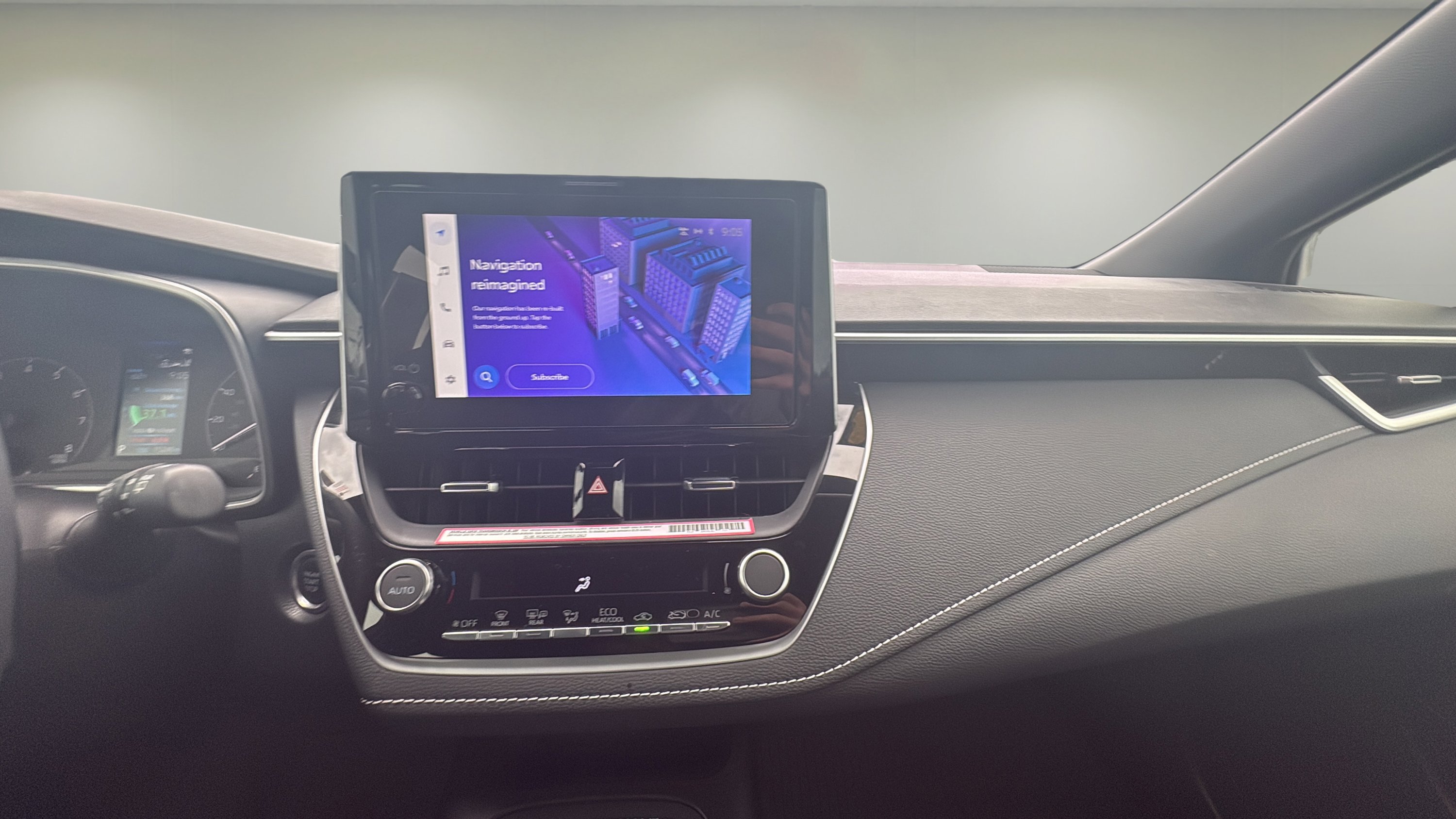 Used 2024 Toyota Corolla SE image 12