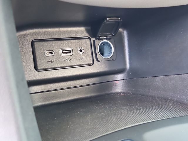 Used 2021 Chevrolet Equinox LS w/ LS Convenience Package FWD image 26