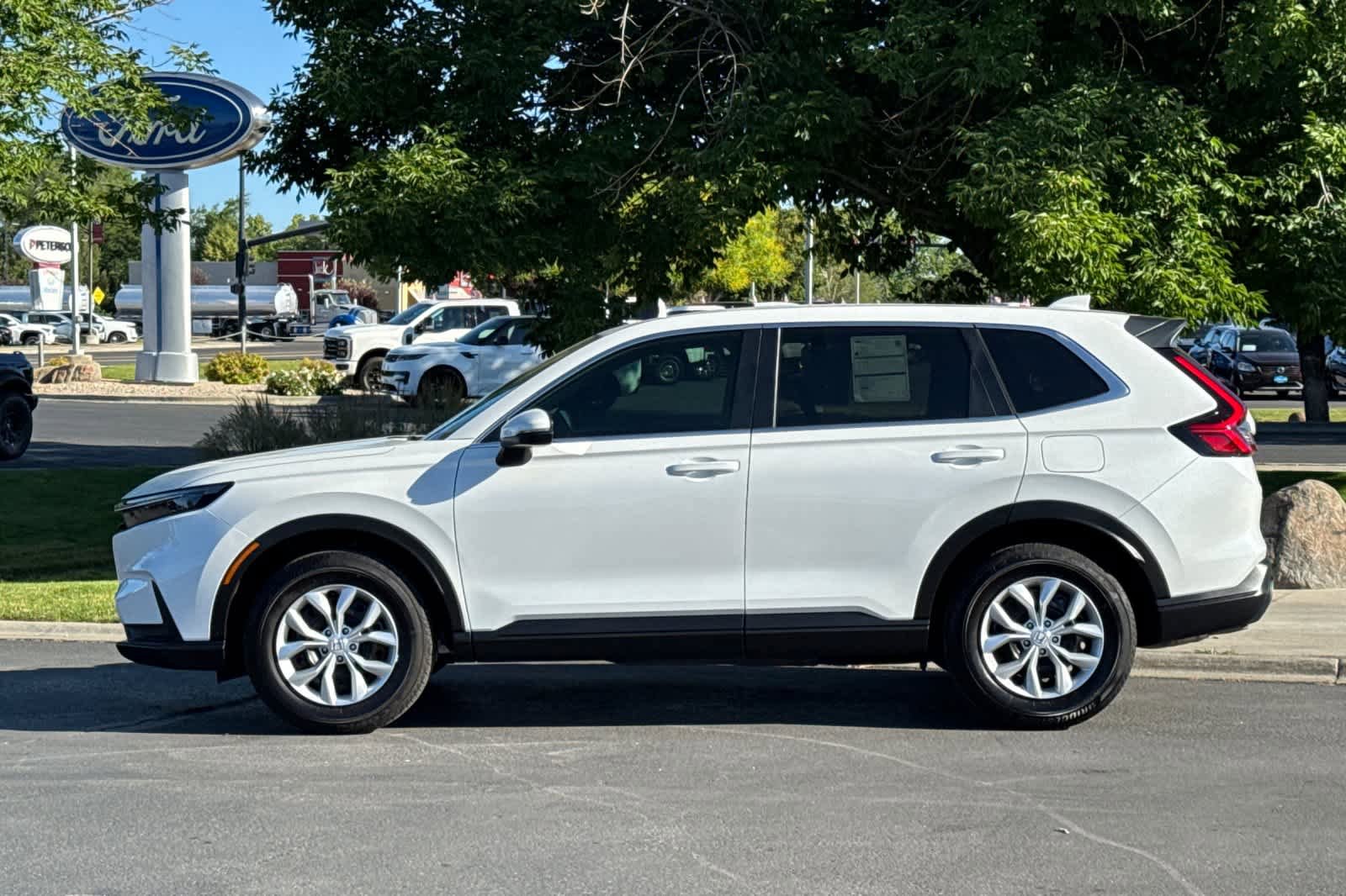 Used 2025 Honda CR-V LX image 5