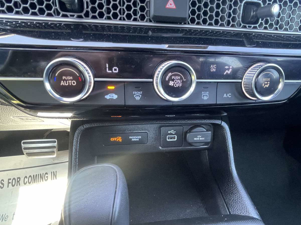 Used 2024 Honda Civic Sport image 32