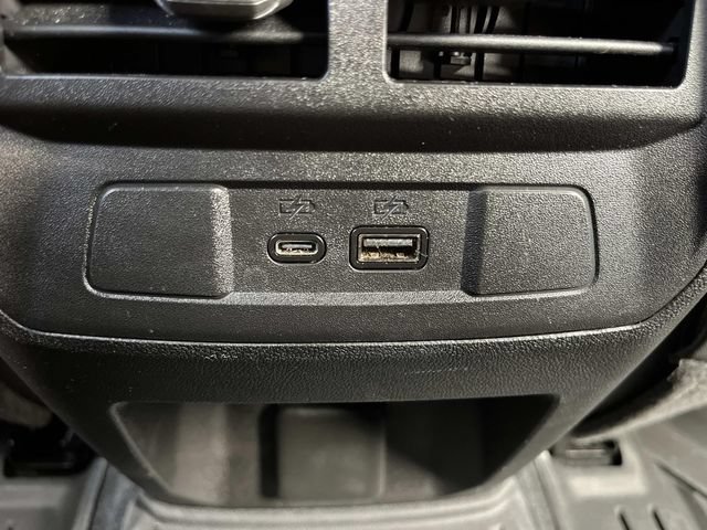 Certified 2025 Chevrolet Colorado Z71 w/ Technology Package AWD/4WD image 17