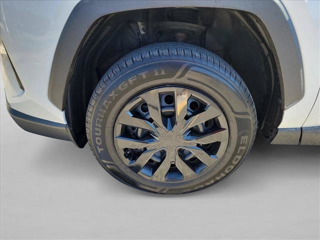Used 2019 Toyota RAV4 LE w/ All Weather Liner Package AWD/4WD image 28