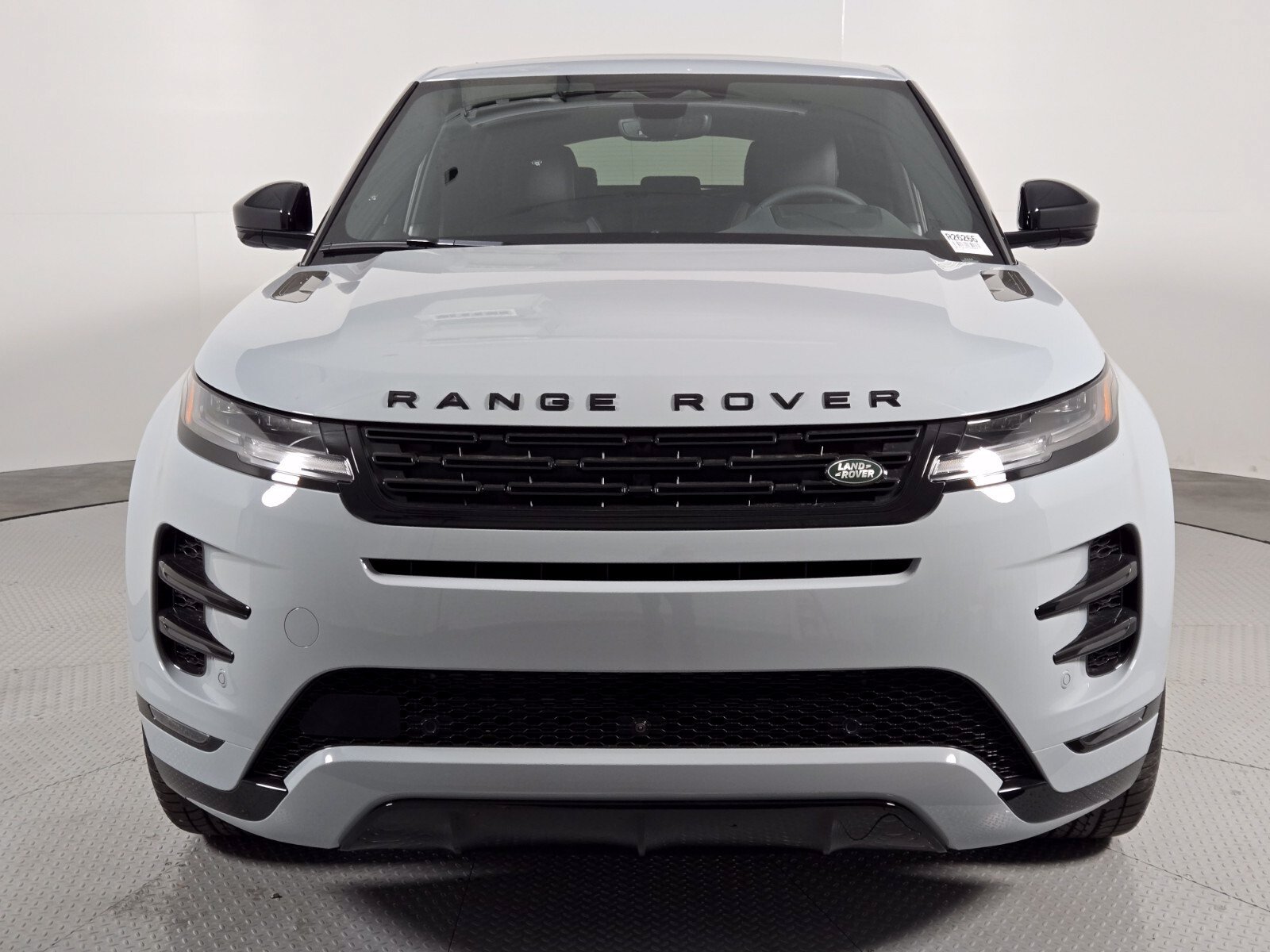 New 2026 Land Rover Range Rover Evoque Hoxton AWD/4WD image 8