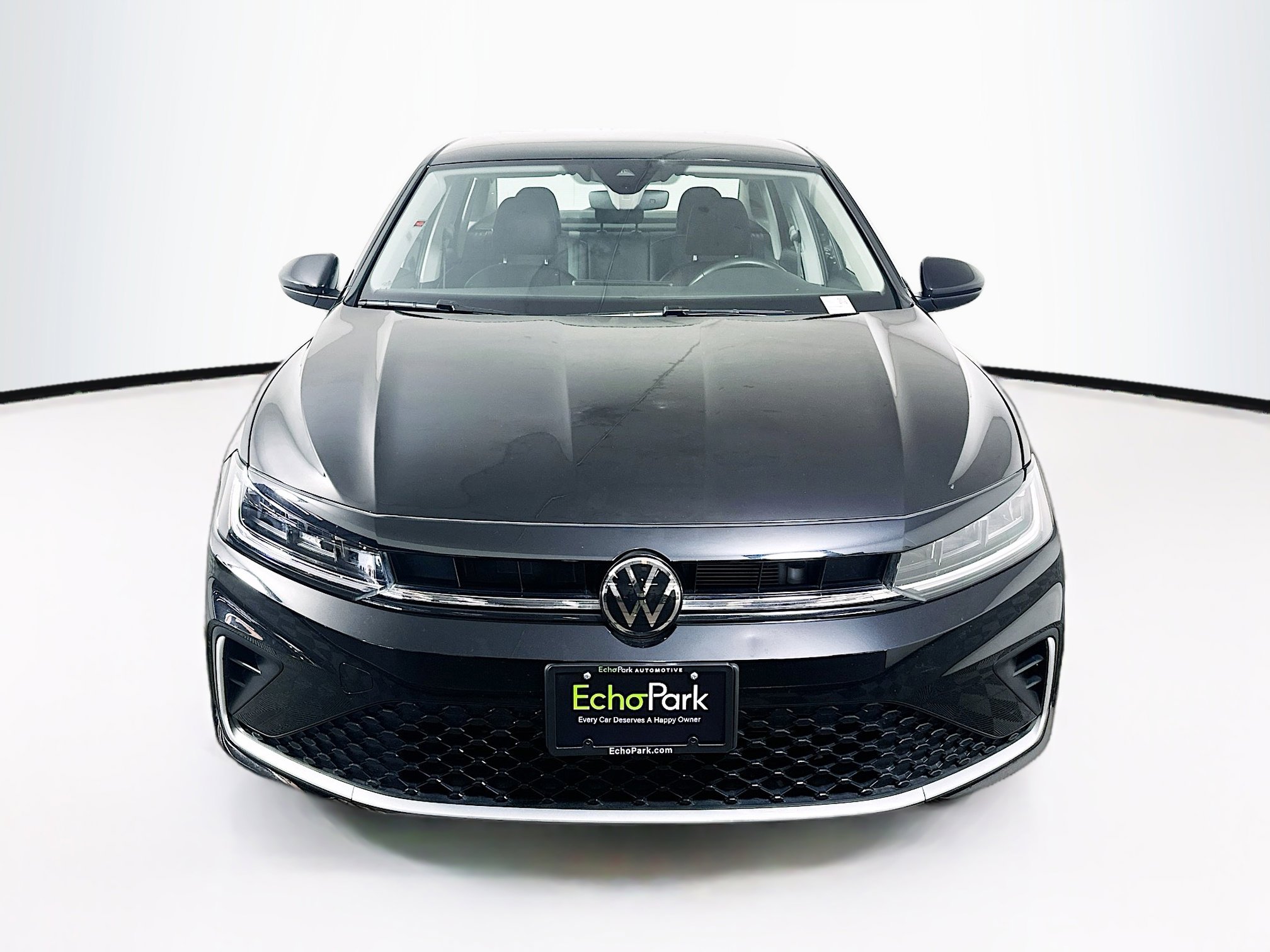 Used 2025 Volkswagen Jetta S image 2