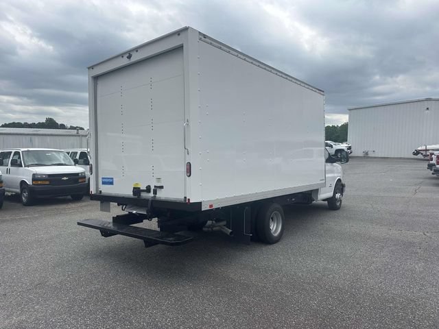 New 2024 Chevrolet Express 4500 w/ Power Convenience Package RWD image 7