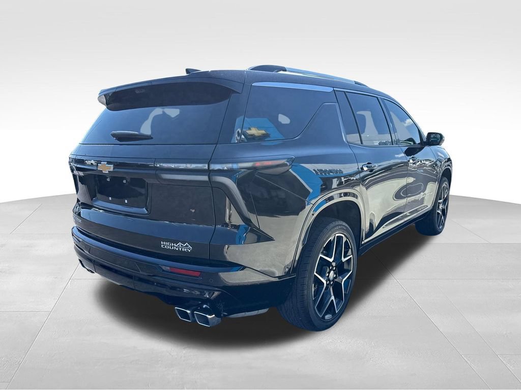 Used 2025 Chevrolet Traverse High Country FWD image 6
