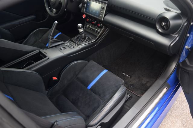 Used 2024 Subaru BRZ tS RWD image 15