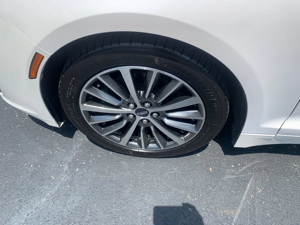 Used 2019 Lincoln MKZ Premiere FWD image 28