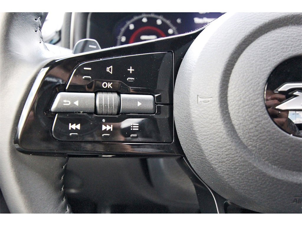 Used 2024 Nissan Z Sport w/ Floor Mat Package image 11