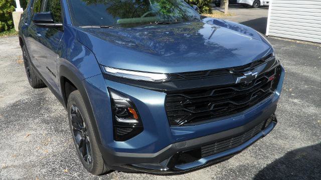 New 2026 Chevrolet Equinox RS w/ LPO, Floor Liner Package image 2