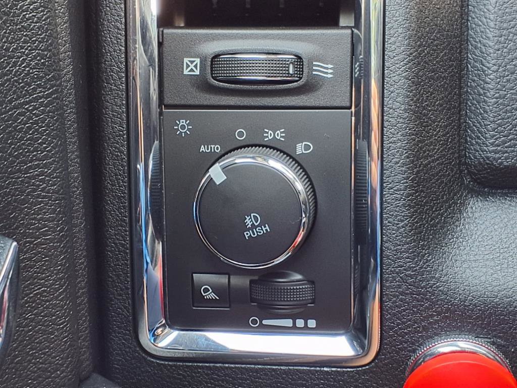 Used 2018 RAM 2500 Laramie w/ Snow Chief Group image 16