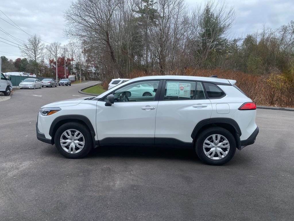 Used 2023 Toyota Corolla Cross L image 9