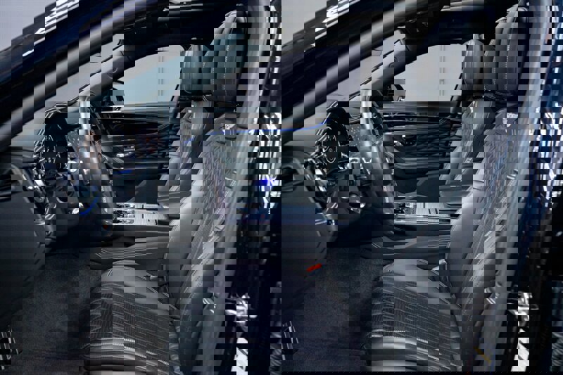 Used 2022 Bentley Flying Spur W12 image 19