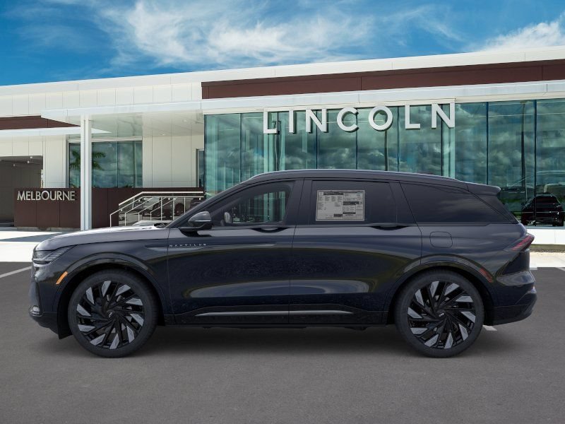 New 2026 Lincoln Nautilus Reserve AWD/4WD image 3