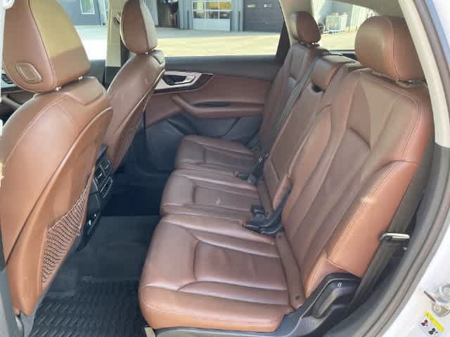 Used 2019 Audi Q7 2.0T Premium w/ Convenience Package AWD/4WD image 16