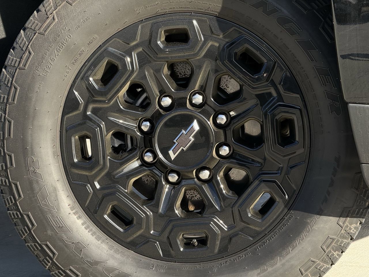 Certified 2024 Chevrolet Silverado 2500 LTZ w/ LTZ Plus Package image 9