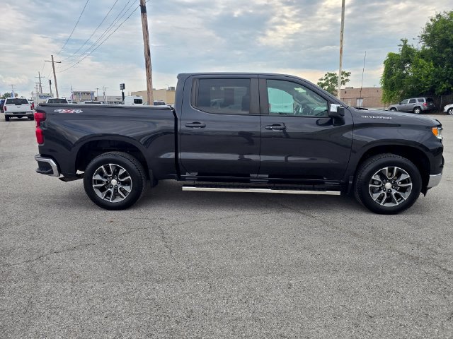 Used 2024 Chevrolet Silverado 1500 LT AWD/4WD image 3