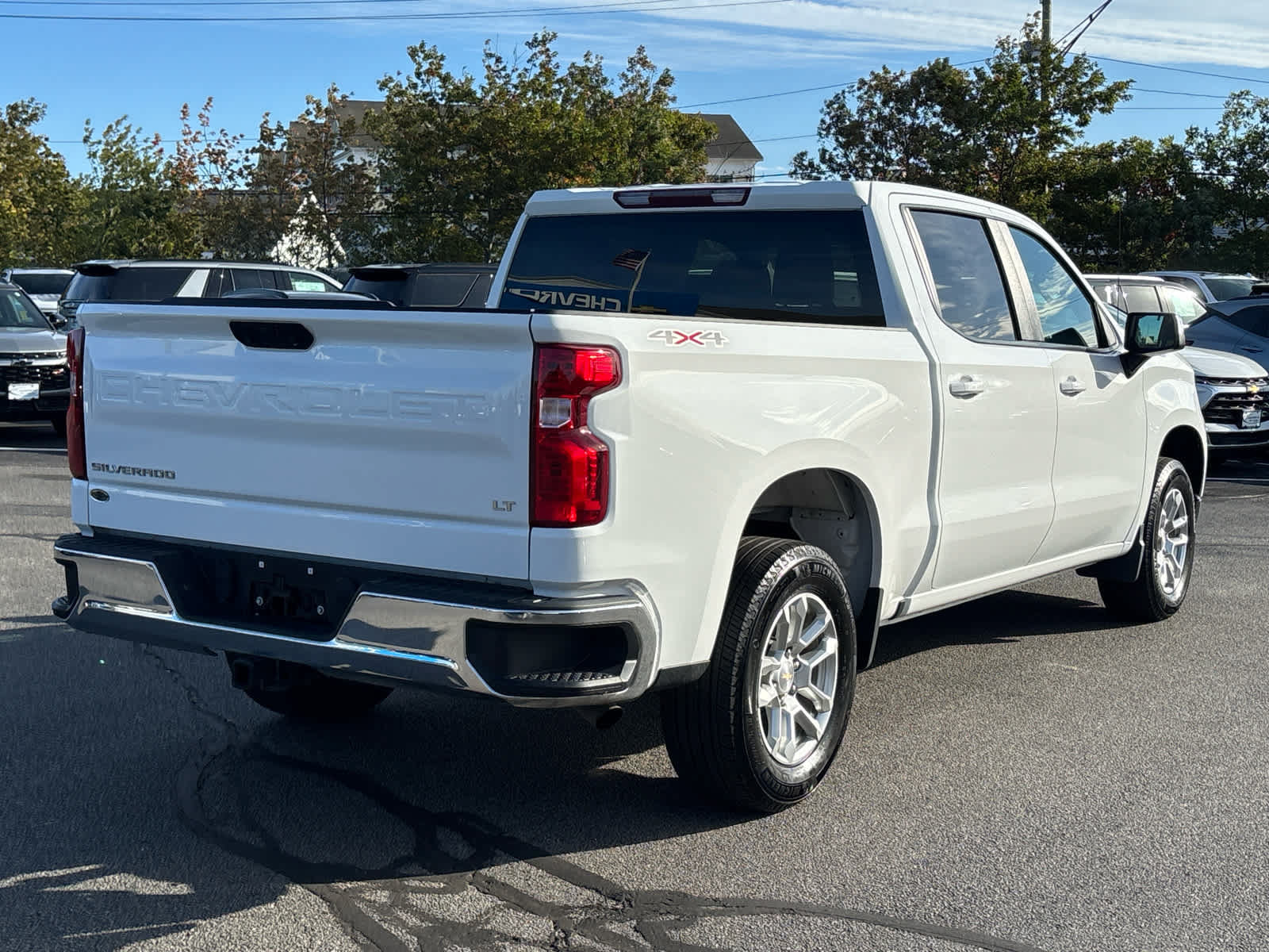 Certified 2024 Chevrolet Silverado 1500 LT AWD/4WD image 7