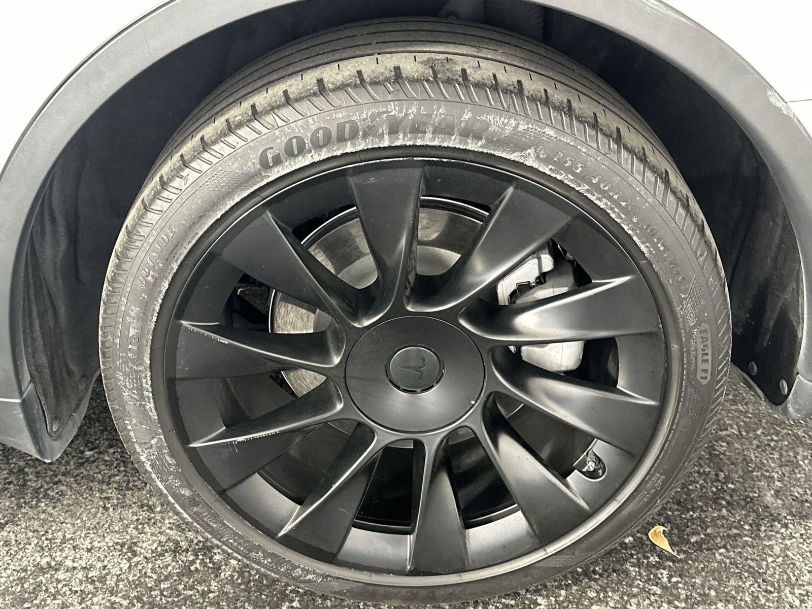 Used 2021 Tesla Model Y Long Range image 10