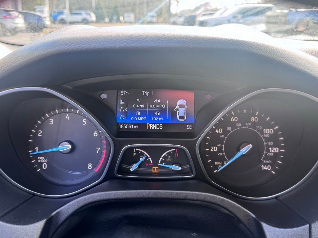 Used 2015 Ford Focus SE w/ SE Sport Package image 14