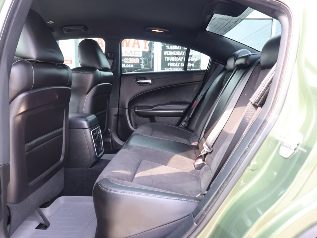 Used 2022 Dodge Charger Scat Pack RWD image 17