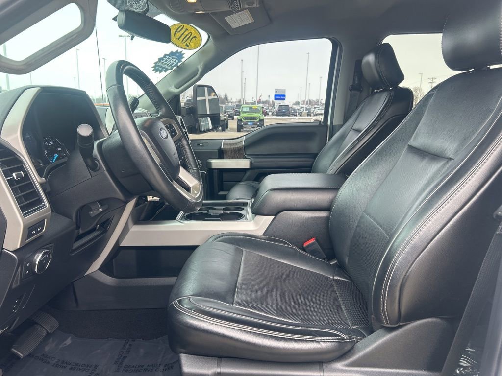 Used 2019 Ford F250 Lariat w/ Chrome Package image 18