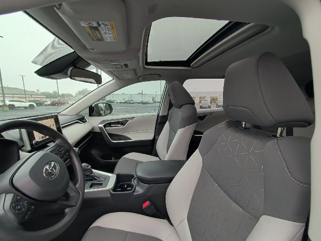 Certified 2025 Toyota RAV4 XLE w/ Convenience Package FWD image 13