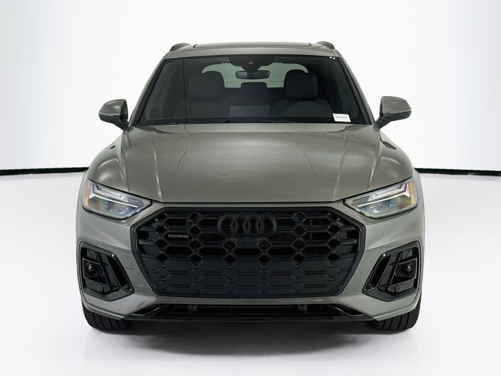 Certified 2025 Audi Q5 e Premium Plus w/ Premium Plus Package AWD/4WD image 2