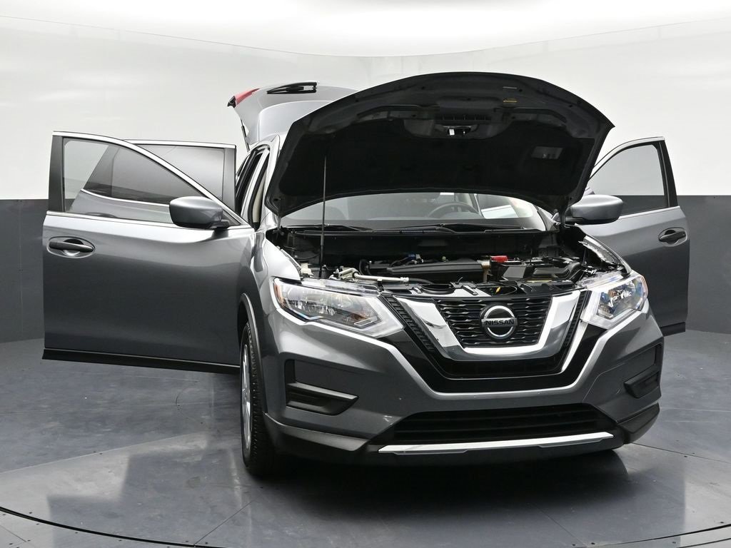 Used 2018 Nissan Rogue S image 36