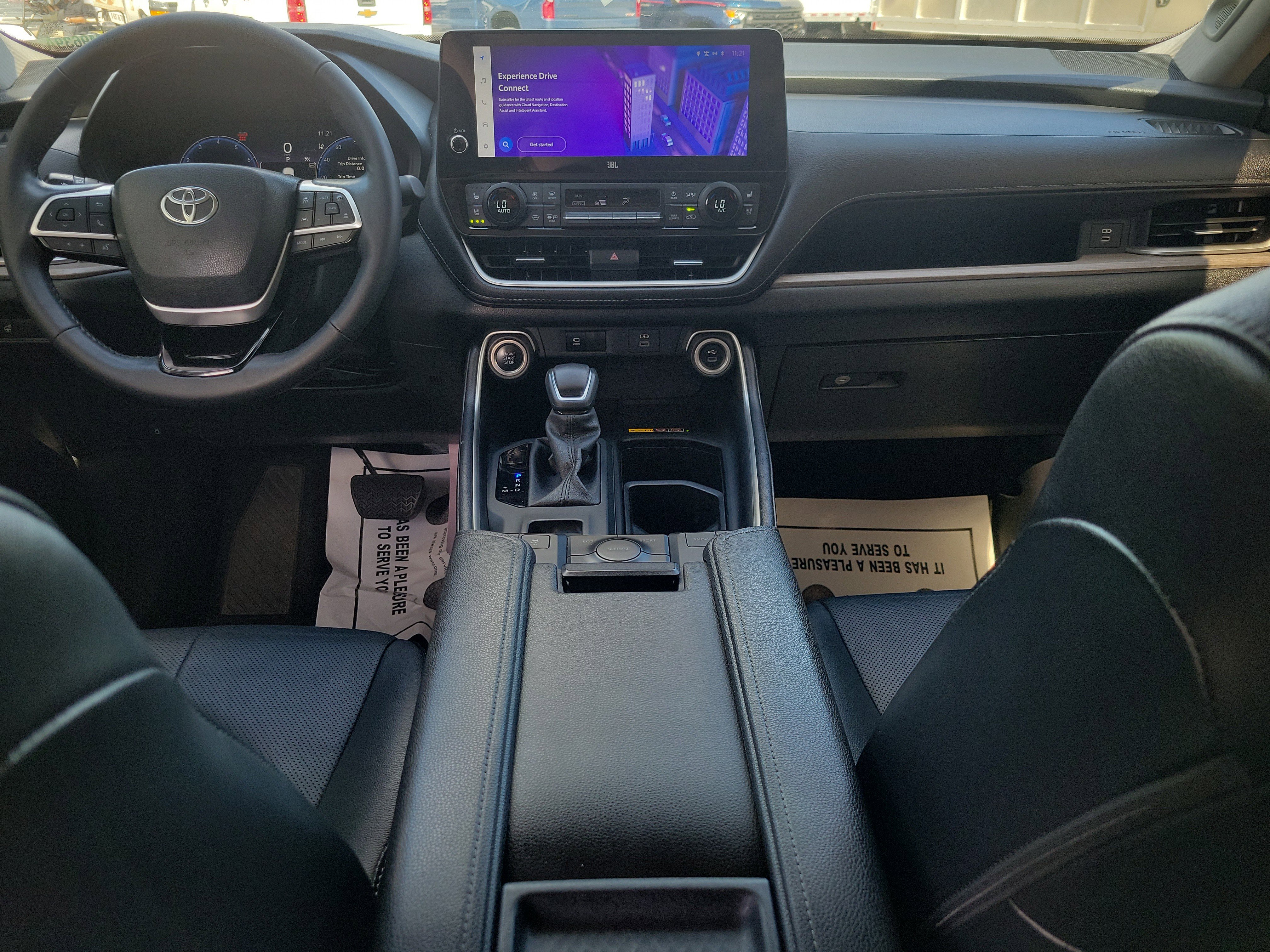 Used 2024 Toyota Grand Highlander Limited image 14