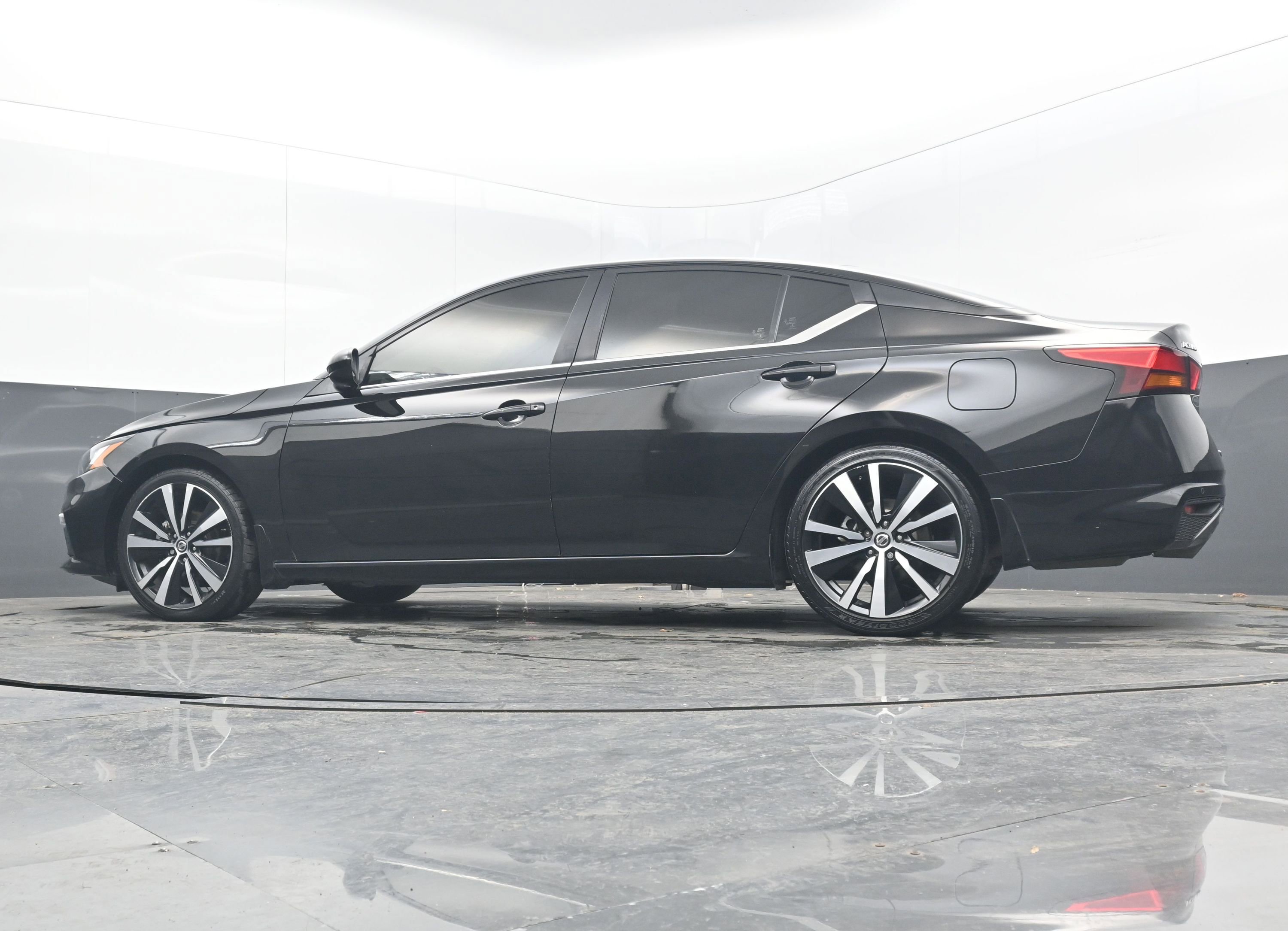 Used 2021 Nissan Altima 2.5 SR image 28