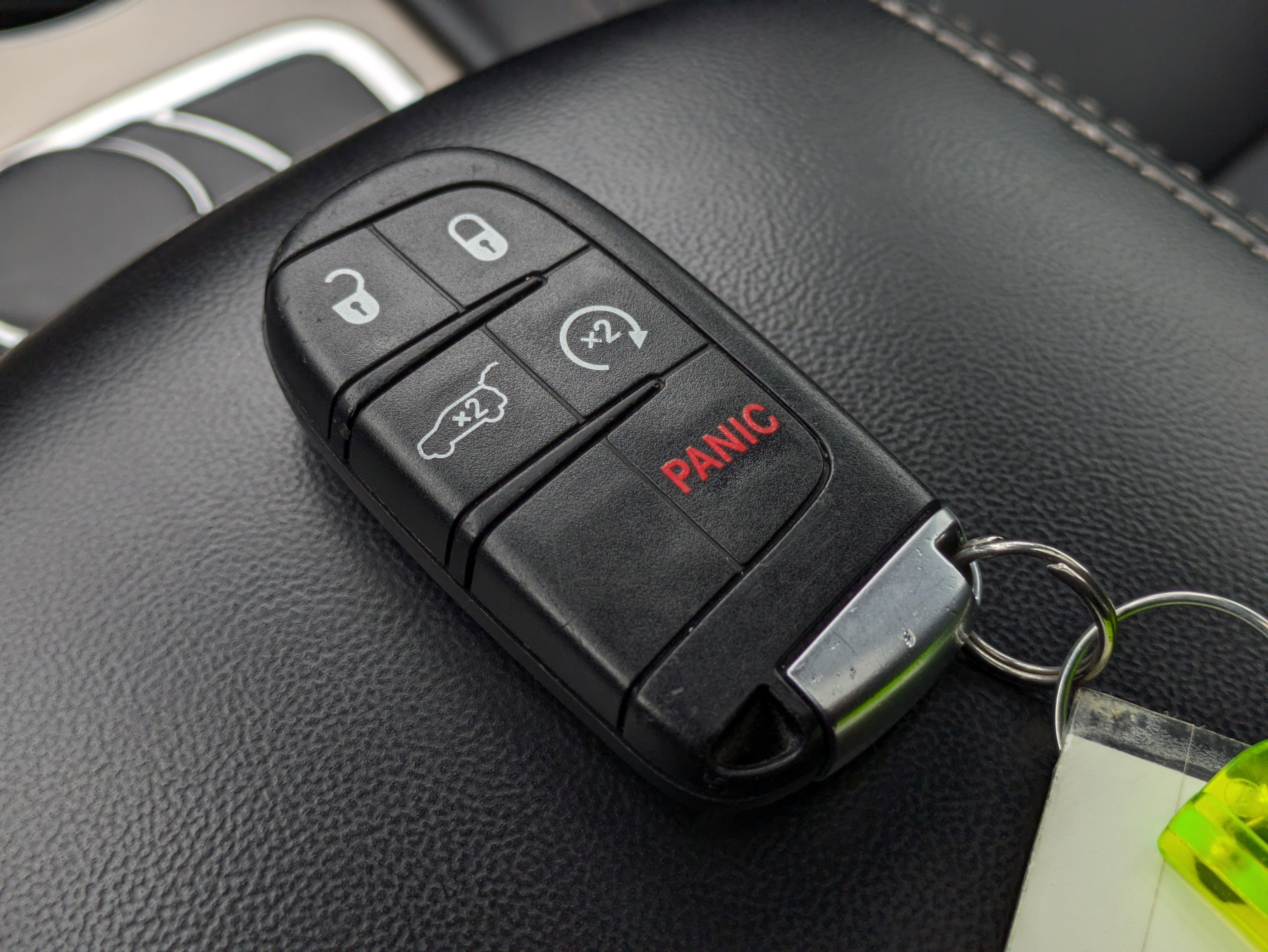 Used 2017 Jeep Grand Cherokee Limited image 36