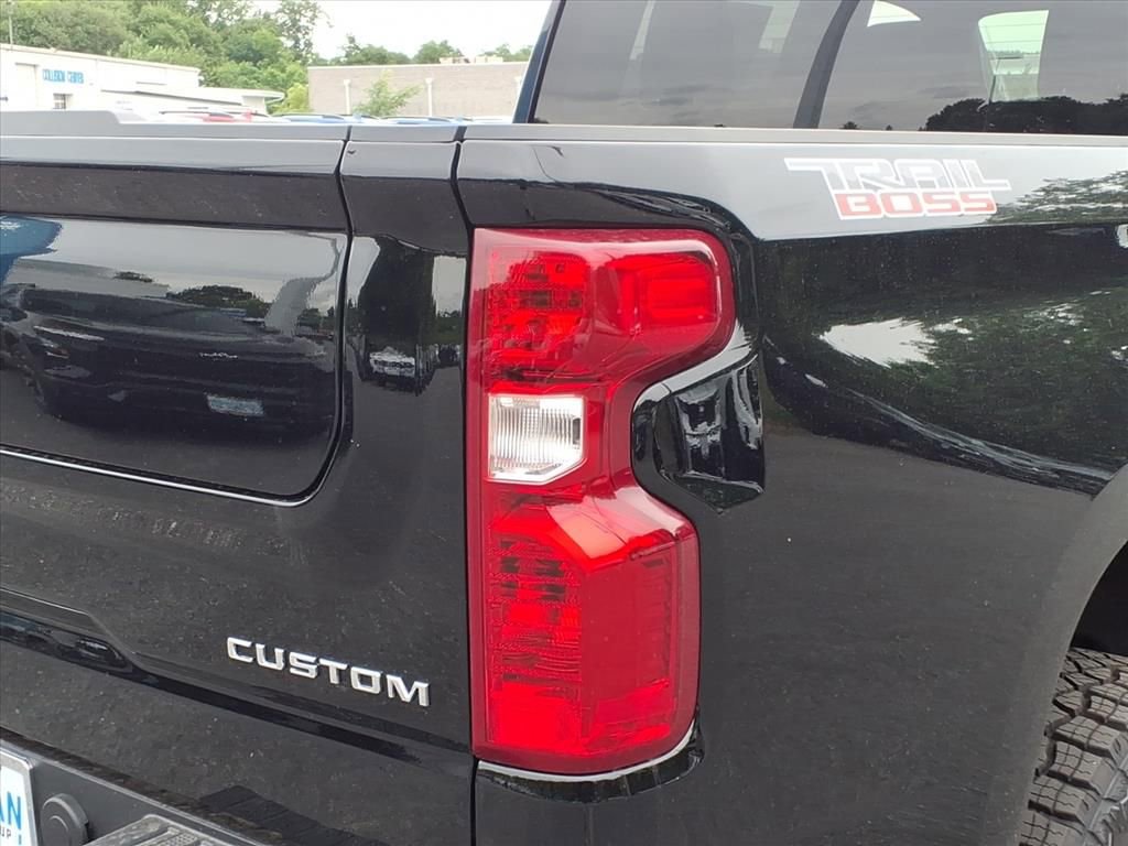 New 2026 Chevrolet Silverado 1500 Custom Trail Boss AWD/4WD image 9