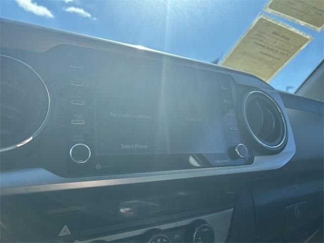 Used 2022 Toyota Tacoma SR5 image 17