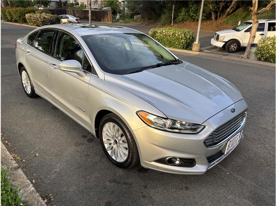 Used 2014 Ford Fusion SE w/ Equipment Group 502A image 1