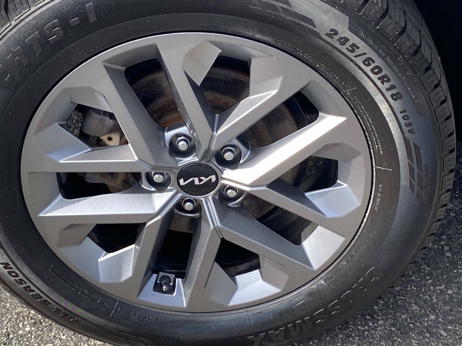 Used 2023 Kia Telluride LX AWD/4WD image 25