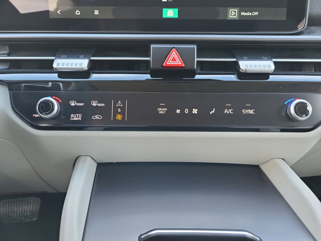 New 2026 Kia Sportage EX image 23