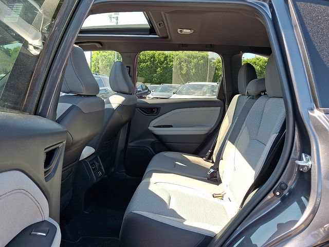 Used 2025 Subaru Forester Premium AWD/4WD image 10