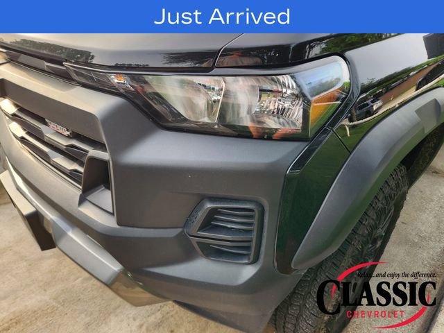 Used 2025 Chevrolet Colorado Trail Boss AWD/4WD image 11