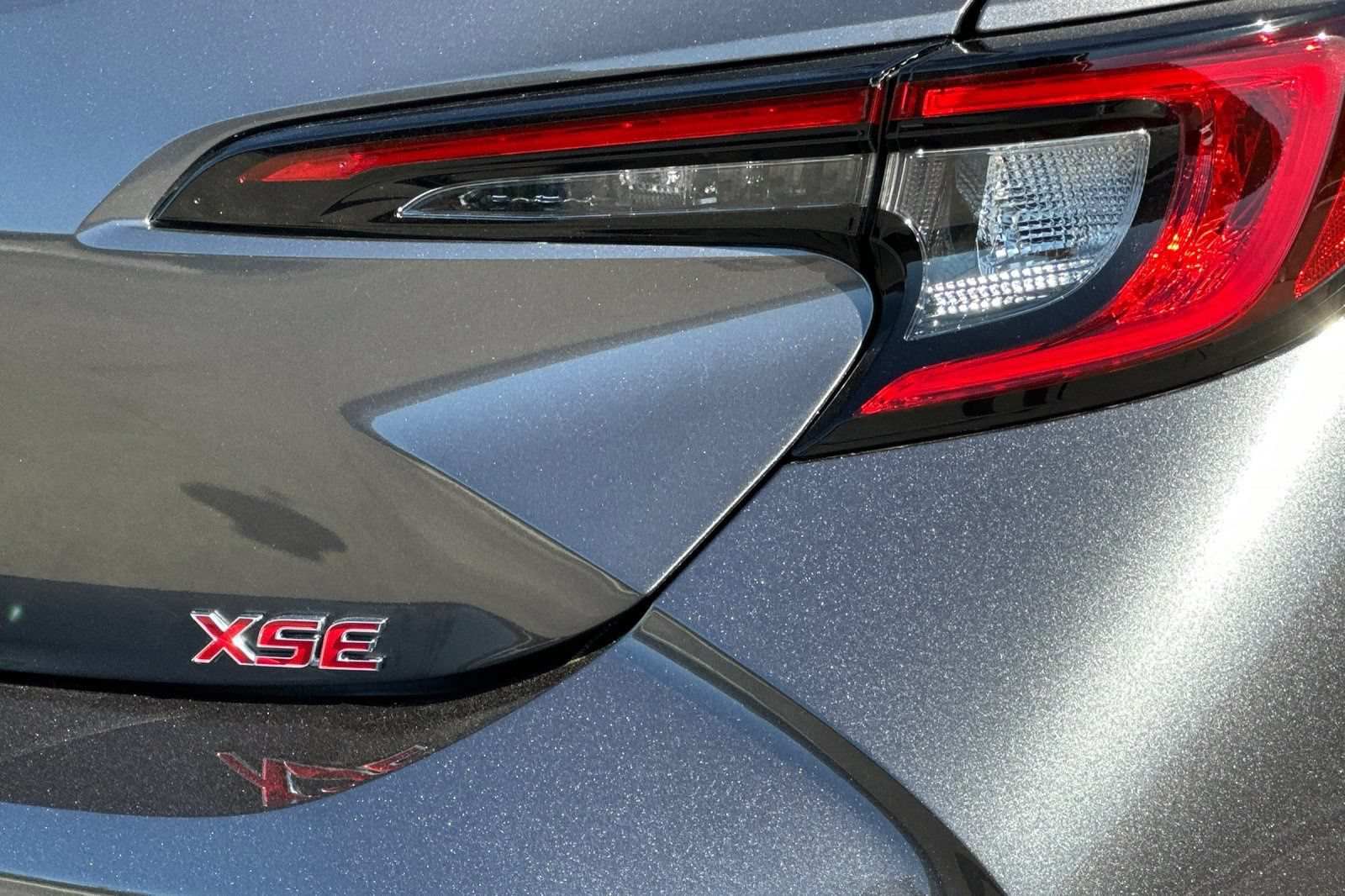 Used 2025 Toyota Corolla XSE FWD image 28