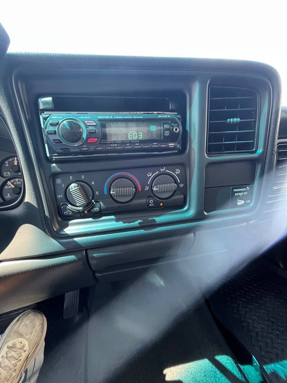 Used 2001 GMC Sierra 1500 2WD Regular Cab image 17