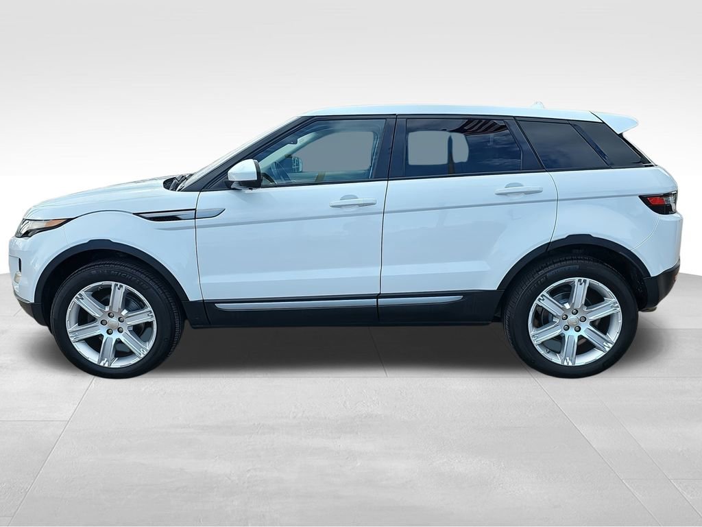 Used 2015 Land Rover Range Rover Evoque Pure Premium image 6