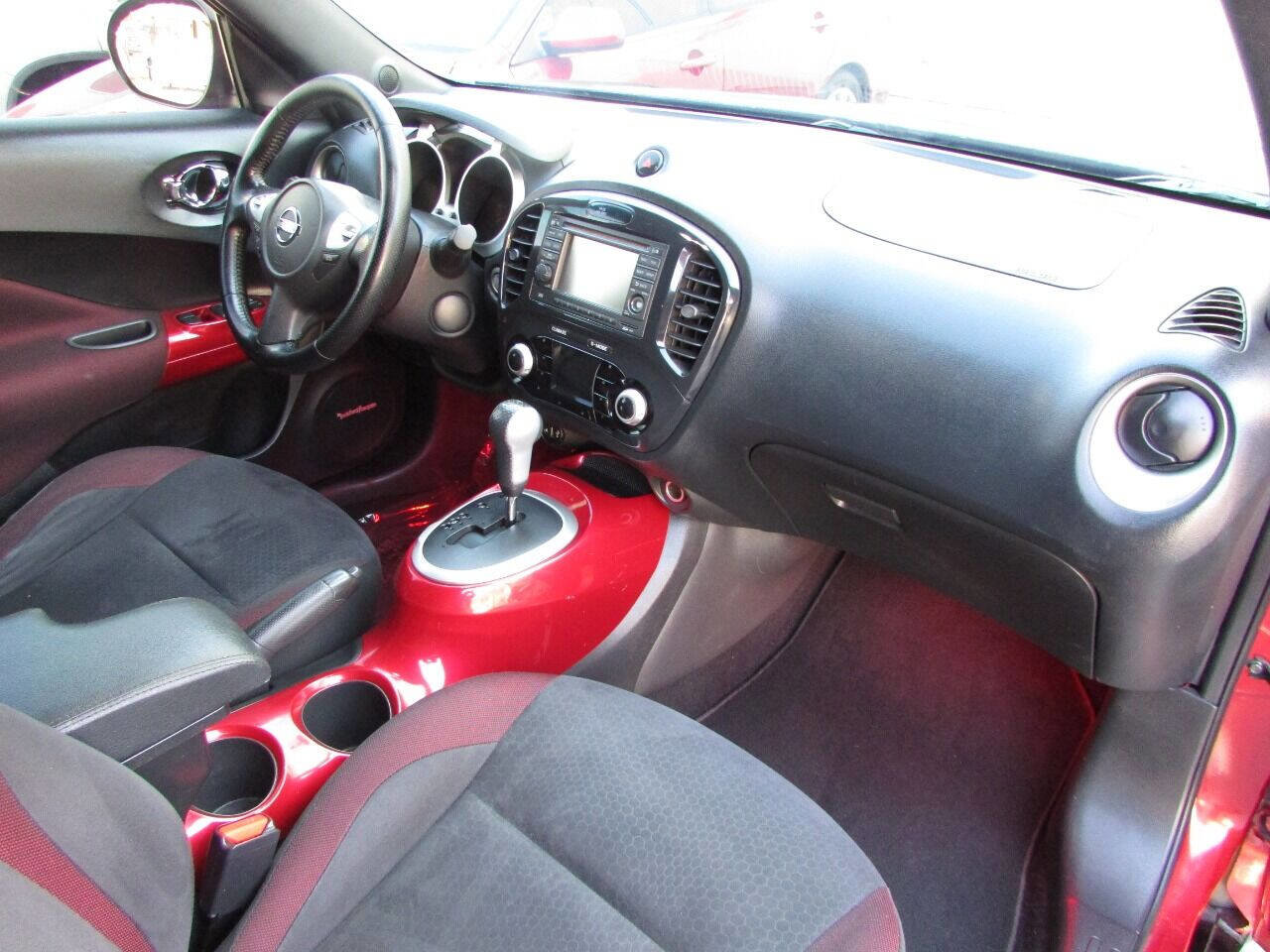 Used 2014 Nissan Juke SV w/ Navigation Package image 34